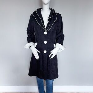 NWOT Song & Sung Satin Black Elegant Evening Dress Light Princess Coat White 8